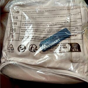 Brand new in package- 6 packing cubes